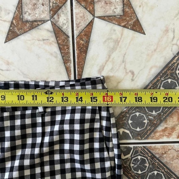 ELLE Gingham Ankle Pants Size 6 - Picture 3 of 7